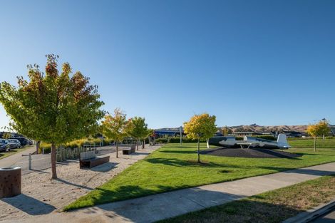 Photo of property in 2 Kittyhawk Road, Burleigh, 7201