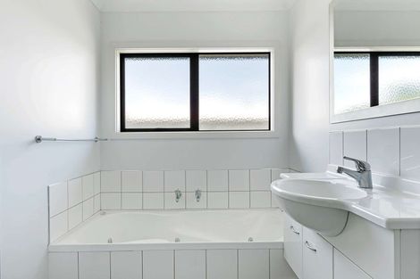 Photo of property in 7 Pohutukawa Grove, Lytton West, Gisborne, 4010