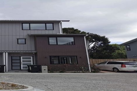 Photo of property in 22 Eileen Newey Place, Henderson, Auckland, 0612