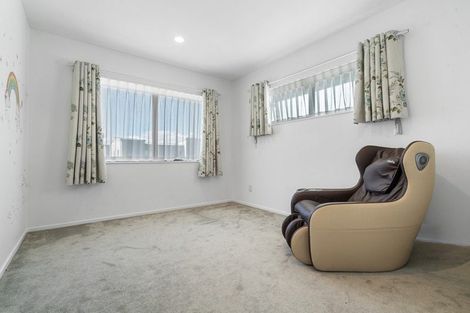 Photo of property in 3 Tumu Road, Papakura, 2110