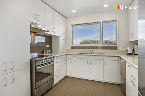 Photo of property in 42 Glendevon Place, Vauxhall, Dunedin, 9013