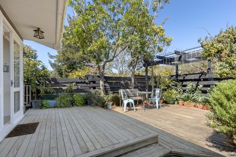 Photo of property in 33 Tauroa Road, Havelock North, 4130