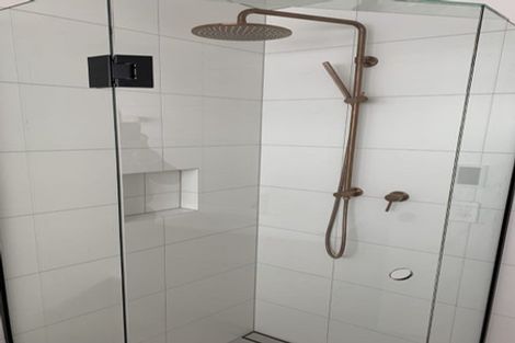 Photo of property in 19 Maude Street, Riverhead, 0820