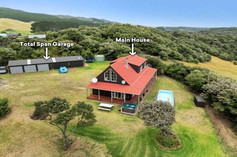 Photo of property in 708 Wilson Road, South Head, Helensville, 0874