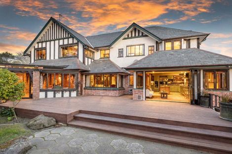 Photo of property in 283 Papanui Road, Merivale, Christchurch, 8052