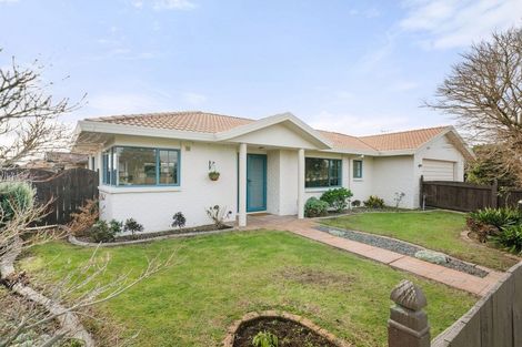 Photo of property in 701 Gloucester Road, Papamoa Beach, Papamoa, 3118