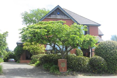 Photo of property in 5 Oregon Place, Burwood, Christchurch, 8061