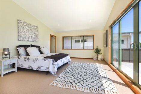 Photo of property in 10 Ocean Parade, Pukerua Bay, 5026