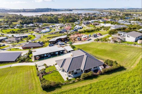 Photo of property in 27c Kahu Drive, Mangawhai, 0505