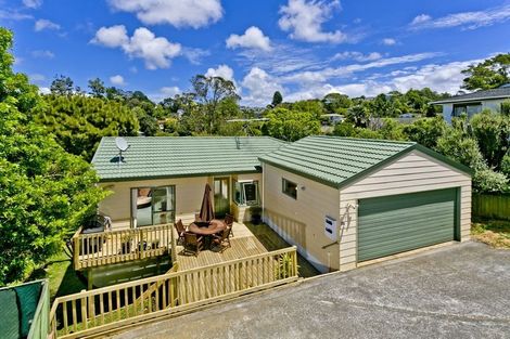 Photo of property in 1/65 Girrahween Drive, Totara Vale, Auckland, 0629