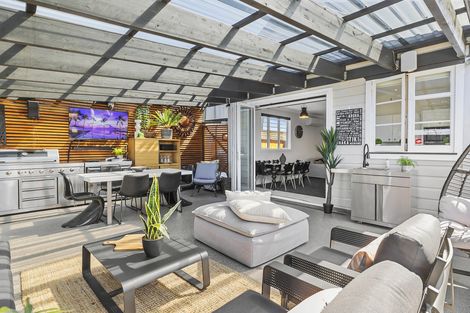 Photo of property in 3 Blair Street, Kenmure, Dunedin, 9011