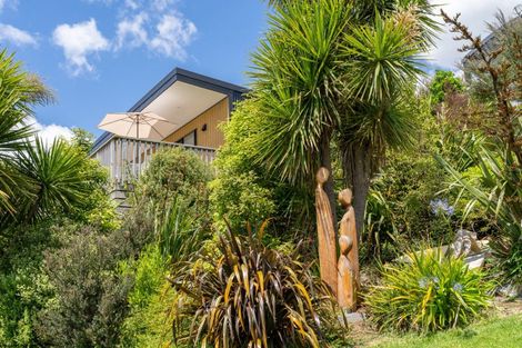 Photo of property in 37 Long Street, Raglan, 3225