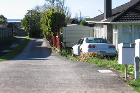Photo of property in 8 Ayrton Street, Te Atatu South, Auckland, 0610