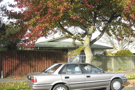 Photo of property in 2 Ashfield Place, Ilam, Christchurch, 8041