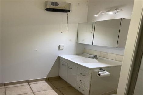 Photo of property in 79 Queenstown Road, Onehunga, Auckland, 1061