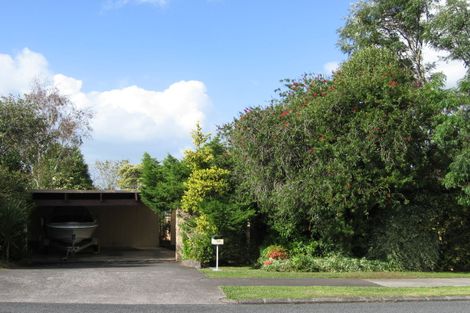 Photo of property in 28 Luton Avenue, Sunnyhills, Auckland, 2010