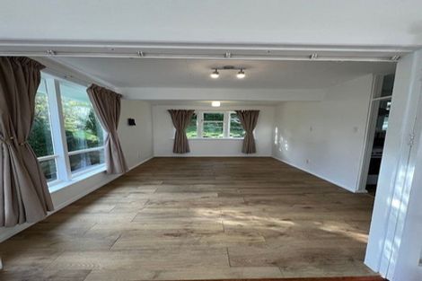 Photo of property in 100 Helston Road, Paparangi, Wellington, 6037