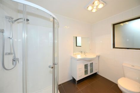 Photo of property in 2/11 Rubens Place, Burnside, Christchurch, 8053
