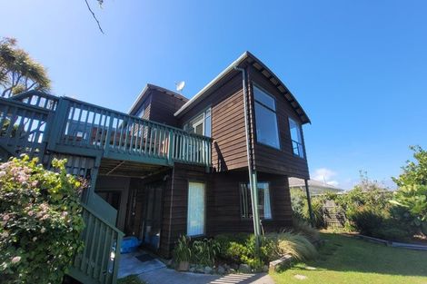 Photo of property in 55 Gordon Road, Plimmerton, Porirua, 5026
