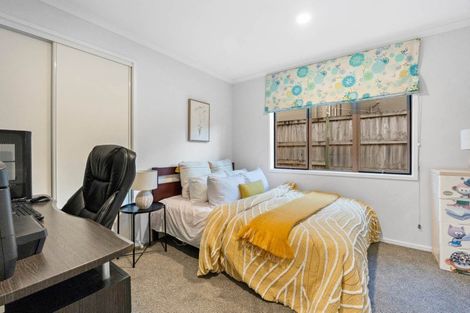 Photo of property in 124 Kyle Road, Greenhithe, Auckland, 0632