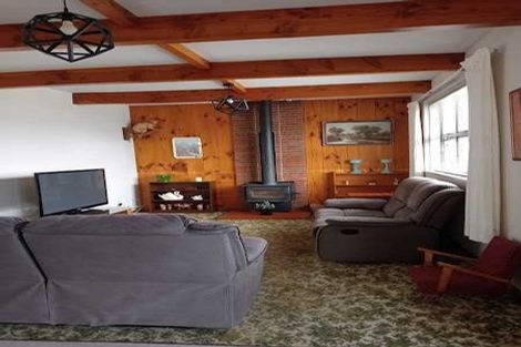 Photo of property in 65 Punga Street, Tangimoana, 4822