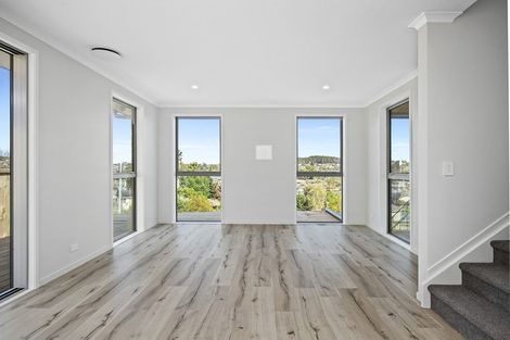 Photo of property in 2 Valley Heights Lane, Pukekohe, 2120