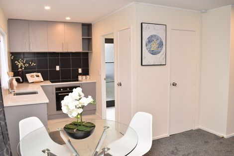 Photo of property in 1/35 Secretariat Place, Randwick Park, Auckland, 2105