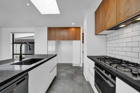 Photo of property in 41 Cyrus Street, Whalers Gate, New Plymouth, 4310