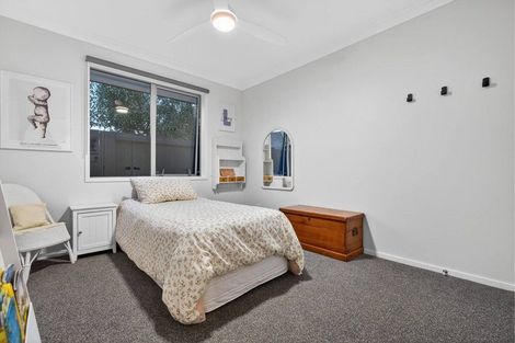 Photo of property in 33 Te Kio Crescent, Papamoa Beach, Papamoa, 3118