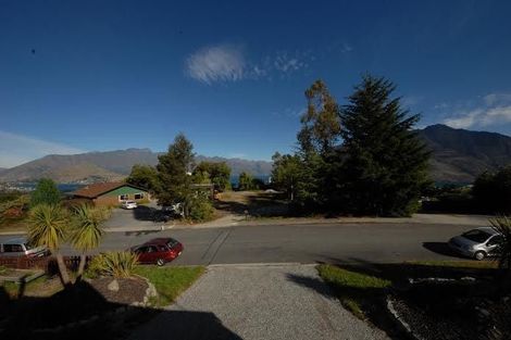 Photo of property in 27 Lochy Road, Fernhill, Queenstown, 9300