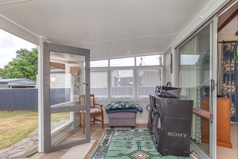Photo of property in 12 Regal Street, Levin, 5510
