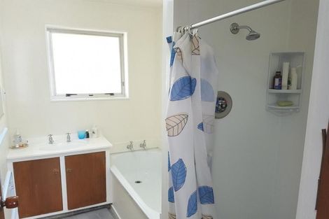 Photo of property in 2/108 Lake Terrace Road, Burwood, Christchurch, 8061