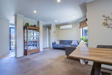 Photo of property in 16 Moonlight Drive, Rototuna North, Hamilton, 3210