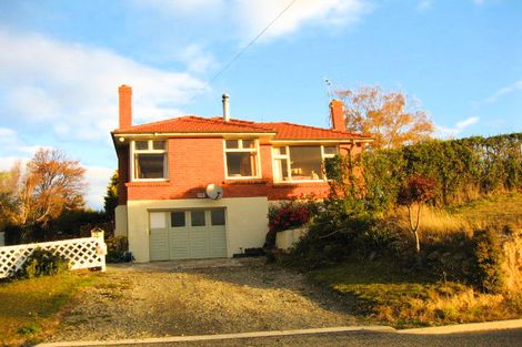 Photo of property in 18 Brough Street, Palmerston, 9430