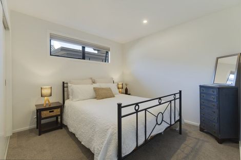 Photo of property in 9 Fallow Street, Jacks Point, 9371