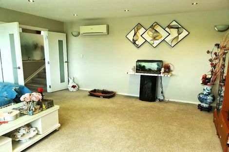 Photo of property in 5 Baker Street, Fairview Heights, Auckland, 0632