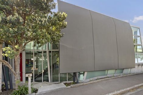 Photo of property in 3b Salmont Place, Kelburn, Wellington, 6012