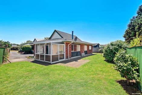 Photo of property in 2/17 Vivian Wilson Drive, Eastern Beach, Auckland, 2012