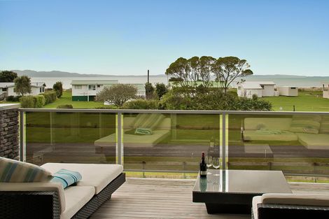 Photo of property in 303 Big Bay Road, Manukau Heads, Waiuku, 2684