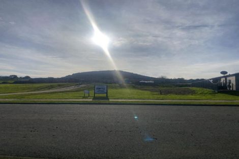 Photo of property in 39 Sycamore Drive, Sunnynook, Auckland, 0620