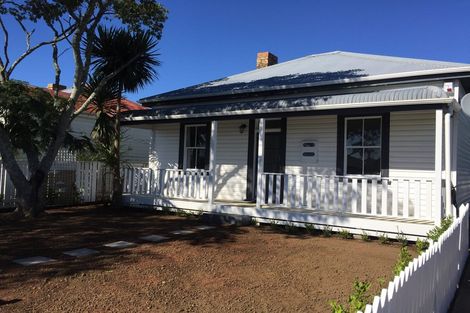 Photo of property in 12 Albert Street, Pukekohe, 2120
