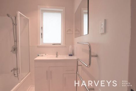 Photo of property in 125 Mcleod Road, Te Atatu South, Auckland, 0610