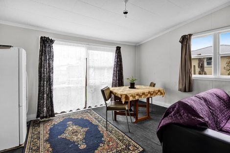 Photo of property in 407 Waihi Road, Normanby, Hawera, 4614