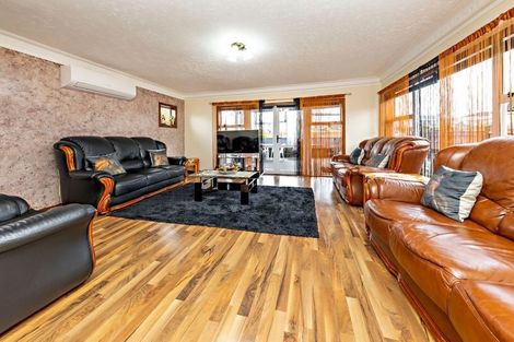 Photo of property in 1/44 Plunket Avenue, Papatoetoe, Auckland, 2104