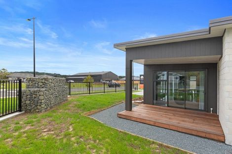 Photo of property in 2 Tiaki Rise, Tikipunga, 0112