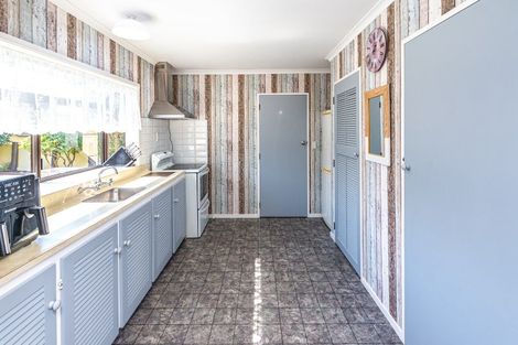 Photo of property in 12 Akepiro Place, Tawhero, Whanganui, 4501