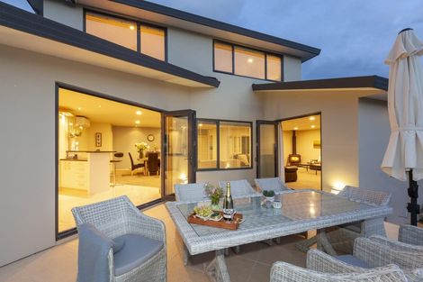 Photo of property in 17 Windsor Avenue, Waikanae, 5036