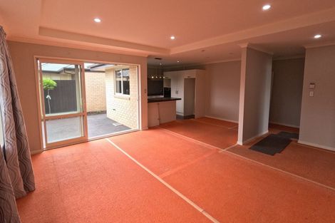 Photo of property in 4a Somerville Crescent, Aidanfield, Christchurch, 8025