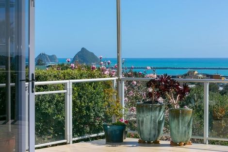 Photo of property in 374 Devon Street West, Lynmouth, New Plymouth, 4310