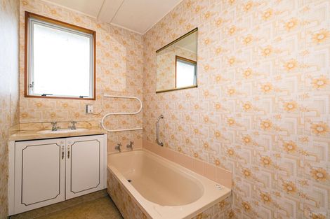 Photo of property in 2/56 Pukatea Street, Gleniti, Timaru, 7910